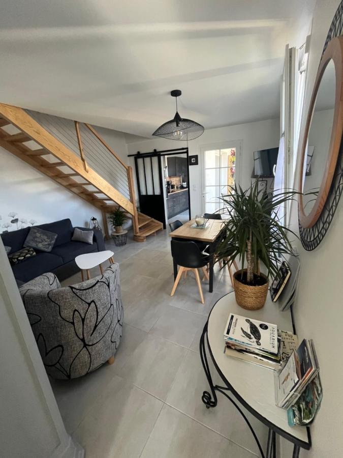 Maison Chaleureuse Avec Terrasse Privative Proche De La Gare Et Du Centre-Ville Rochefort  Exteriör bild